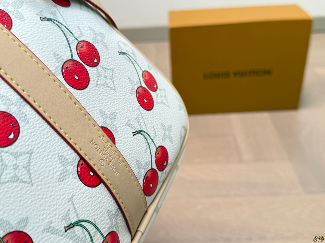 LV Travel Bag- Murakami