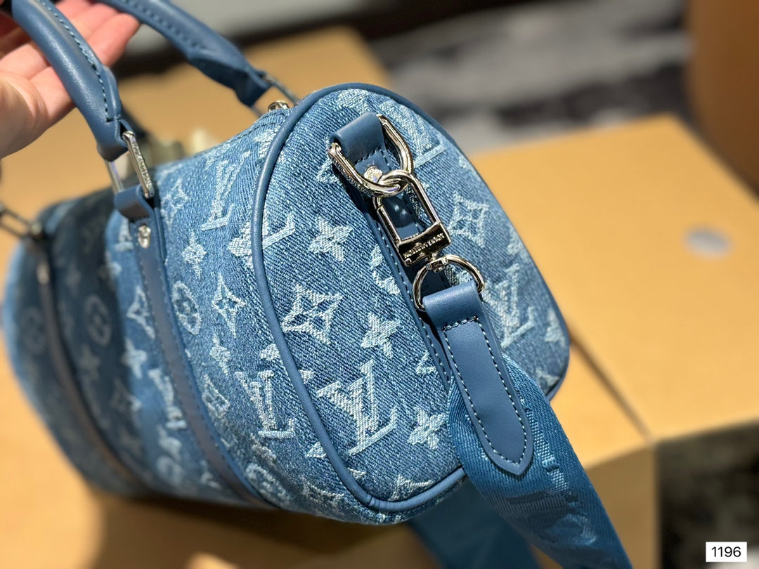 LV Bandouliere Bag