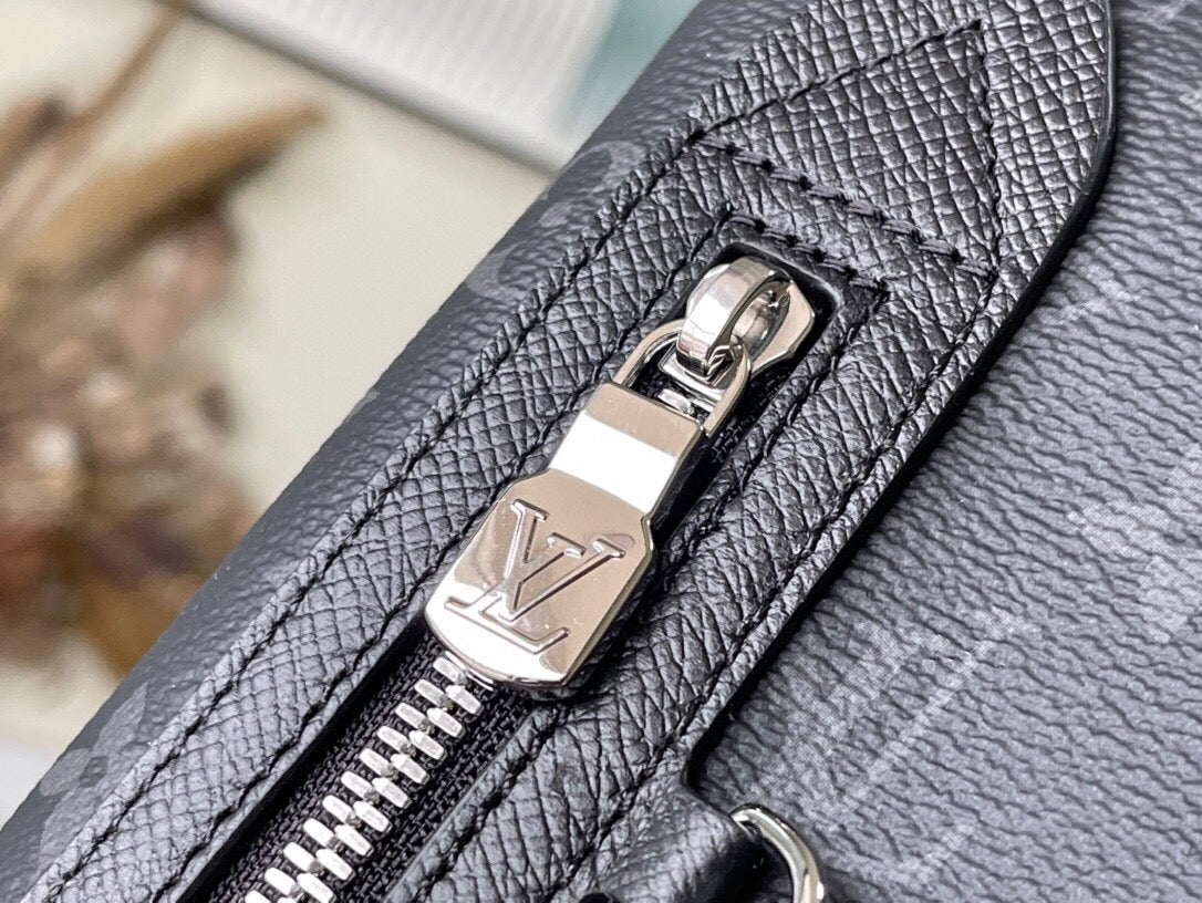 LV Duo Sling Bag (BLACK)