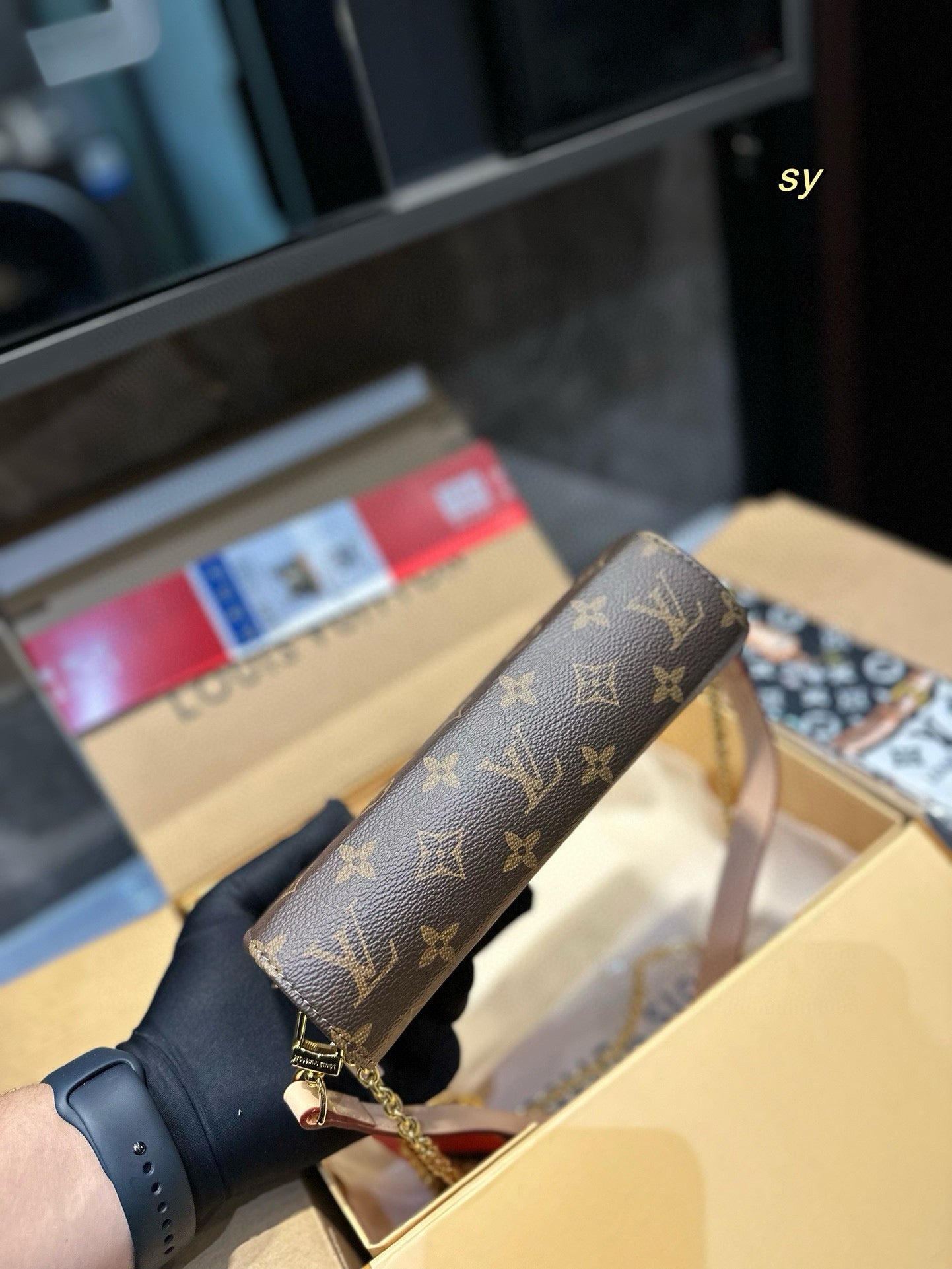 LV Chain Wallet