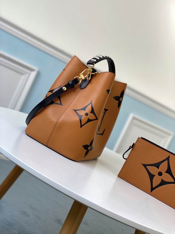 LV Fold Me Pouch