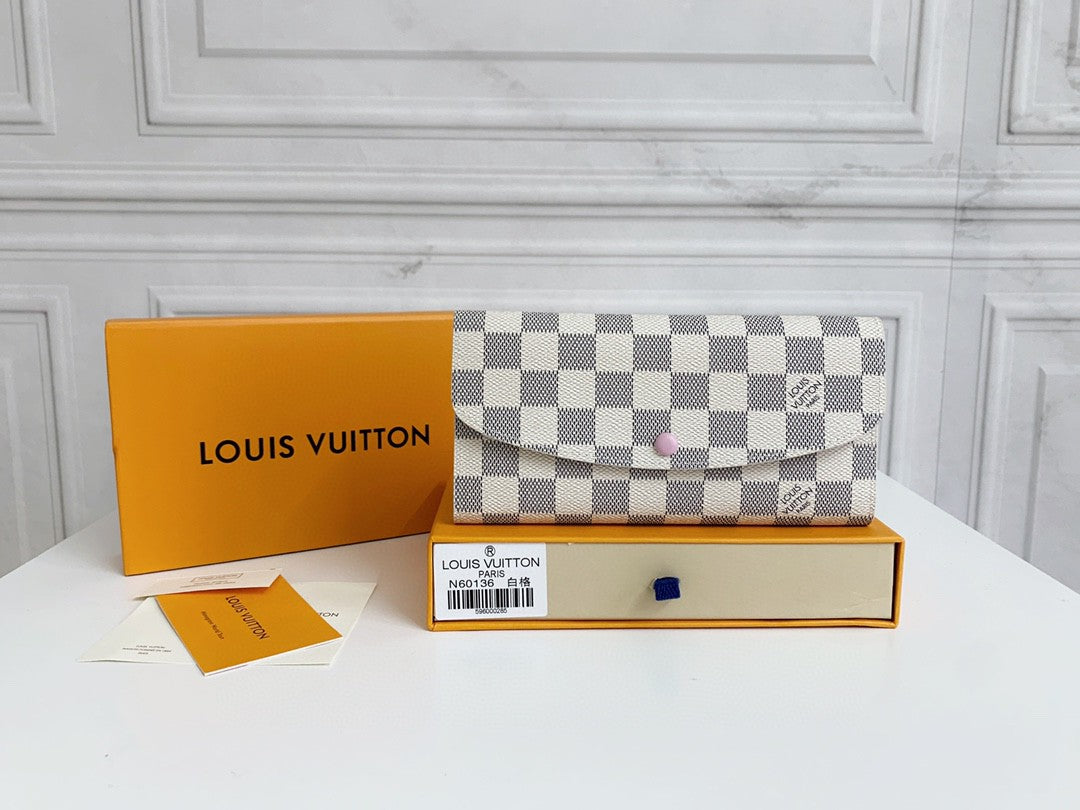 LV Button Wallet