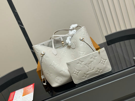 LV Purse set