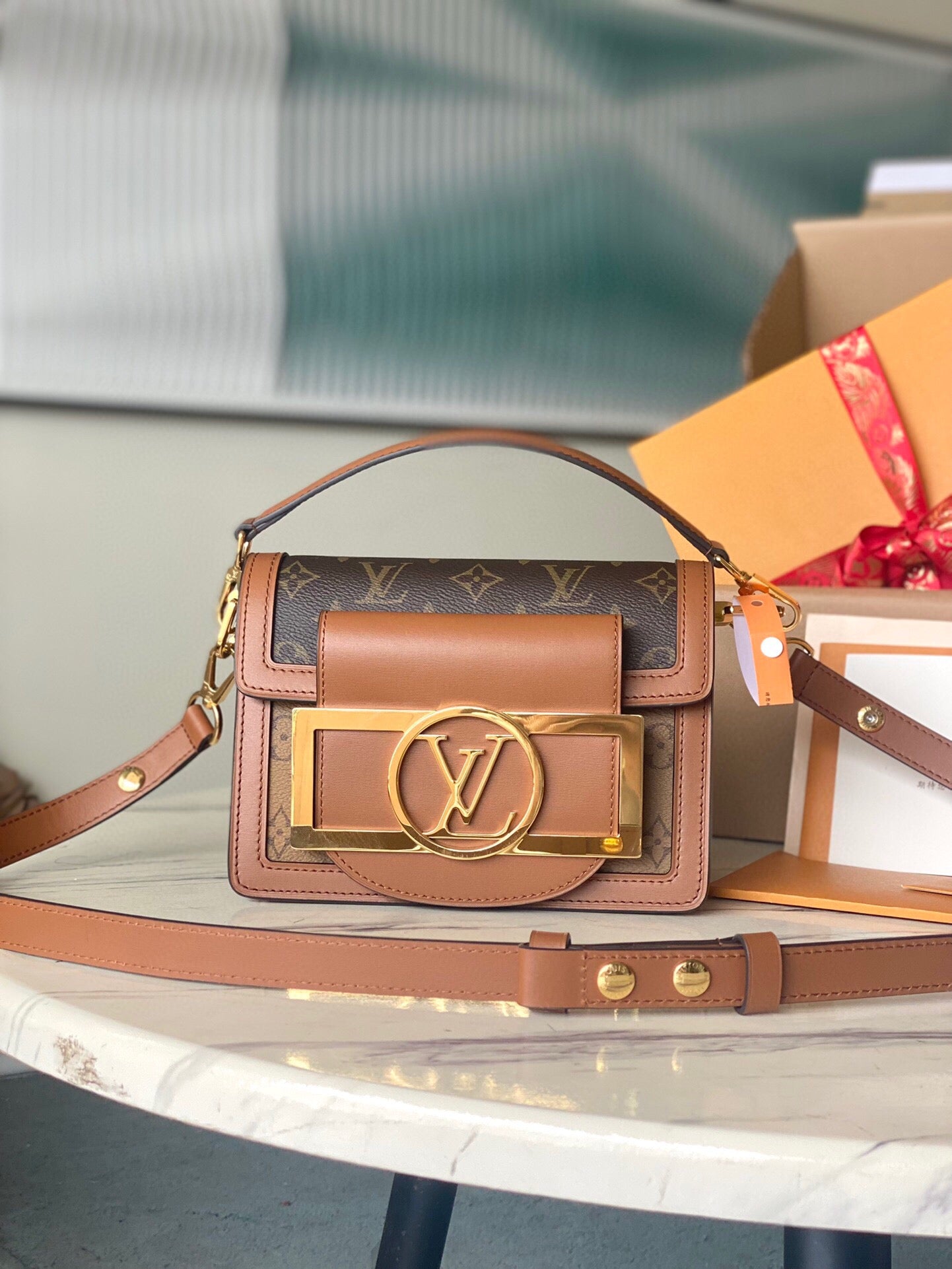 LV Reverse Monogram